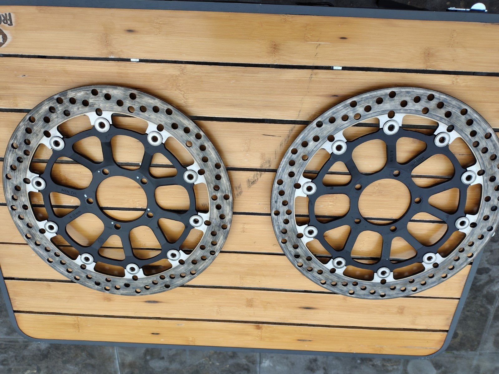 Originele Brembo remschijven Ducati Panigale V2 (2024), Motoren, Onderdelen | Ducati, Ophalen of Verzenden, Gebruikt
