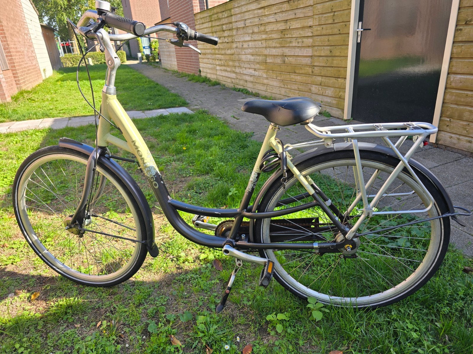 Montego Liberty fiets in goede staat, klaar om te rijden!, Ophalen, Overige merken, Versnellingen