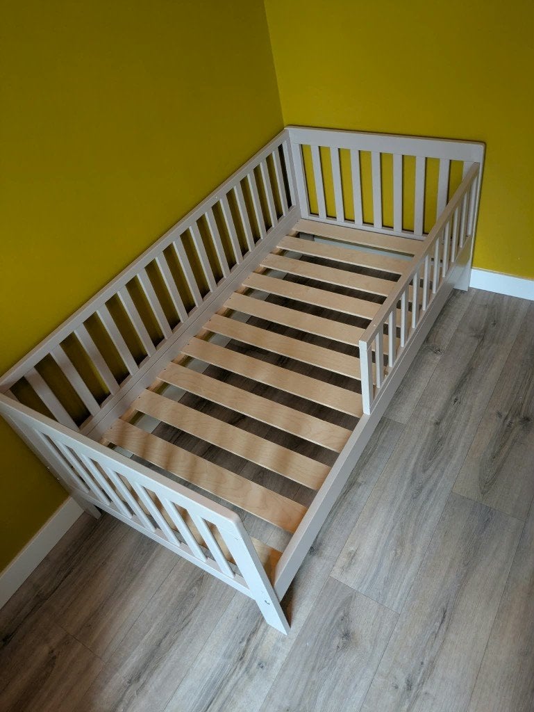 Peuterbed grijs Petite Amelie, Gebruikt, 70 tot 85 cm, 140 tot 160 cm, Ophalen