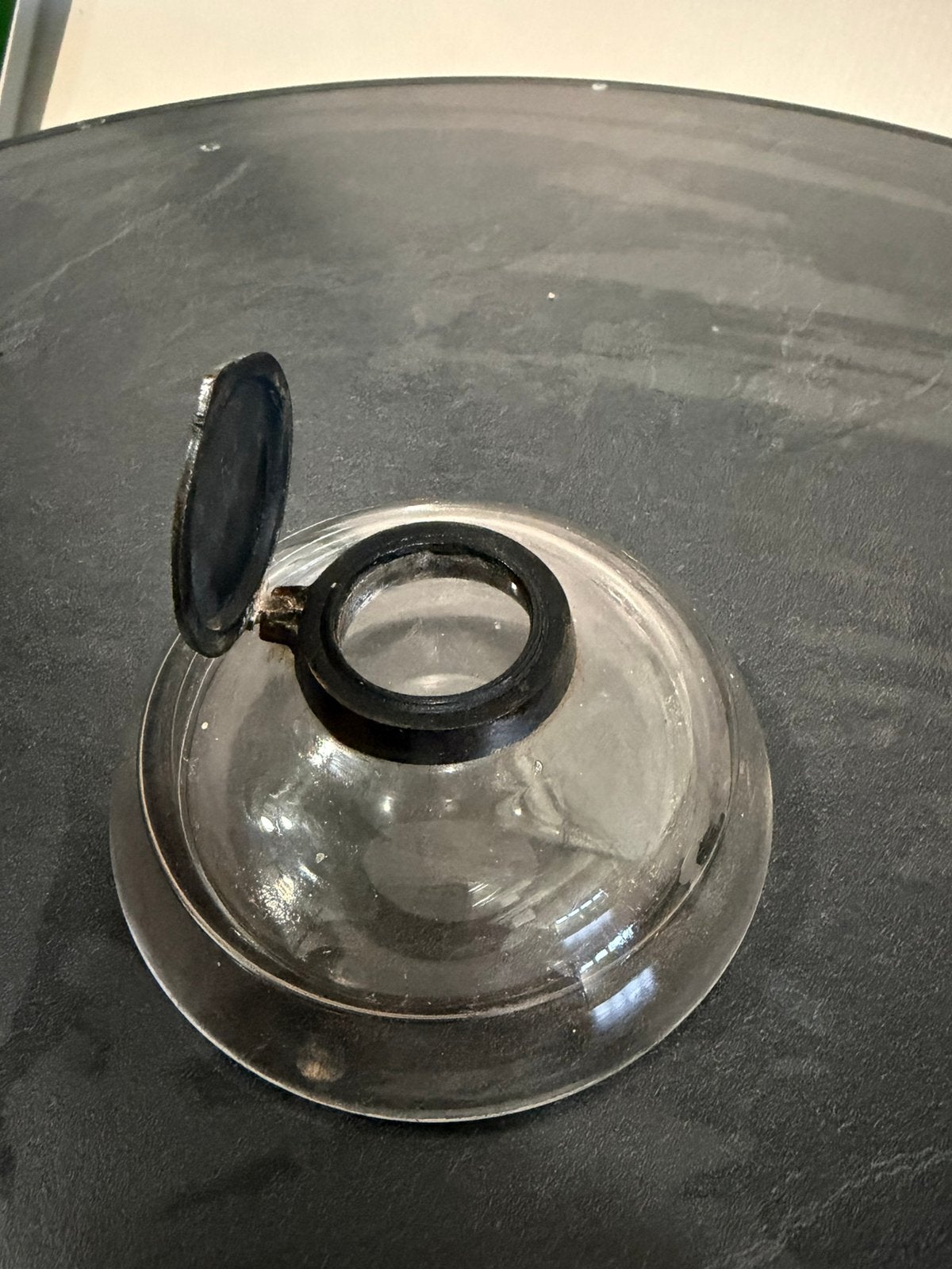 Inktpot antiek, Ophalen