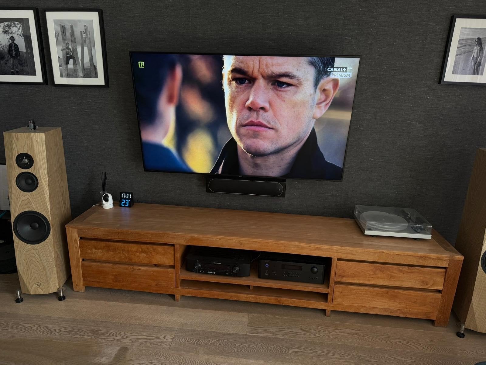 Samsung QE65Q60R 65" QLED 4K Smart TV, Ophalen, Zo goed als nieuw, 100 cm of meer, Samsung