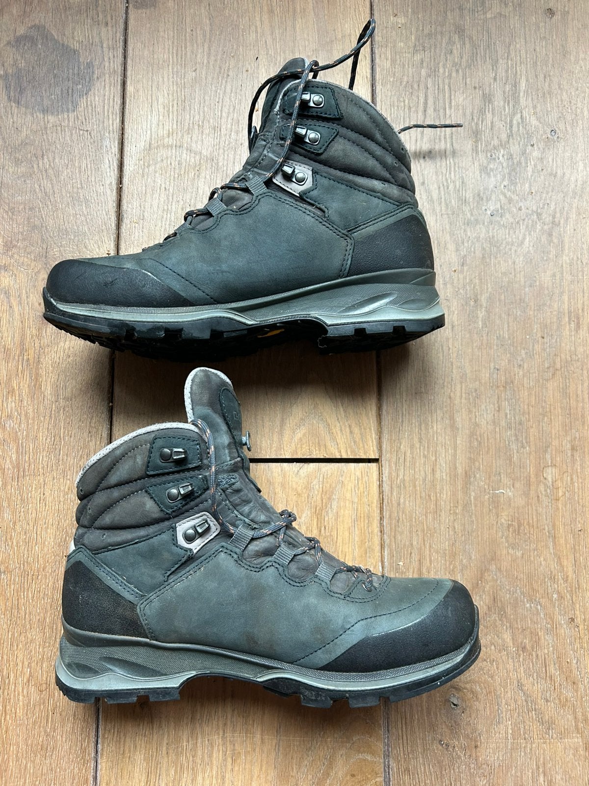 Lowa dames halfhoge bergschoen (lady light GTX) maat 41, Ophalen, Zo goed als nieuw, Schoenen