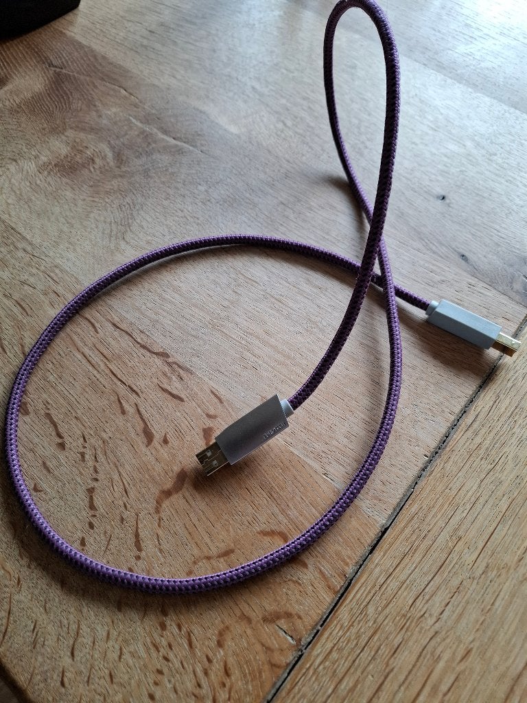 furutech usb kabel 120 cm, Ophalen of Verzenden, Zo goed als nieuw, Minder dan 2 meter, Interlink-kabel