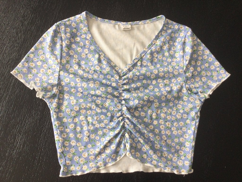 Prachtig Shein t shirt / Croptop 158 mooie gladde stof, Shein., Meisje, Ophalen of Verzenden, Zo goed als nieuw