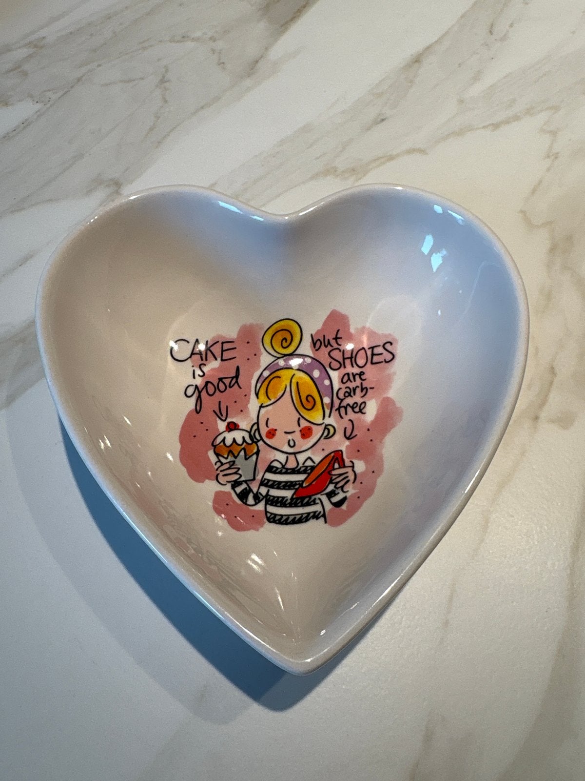 Blond Amsterdam Hartvormig Schaal 'Cake is good', Porselein of Keramiek, Schaal, Vaatwasserbestendig, Ophalen of Verzenden