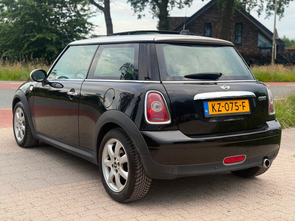 Mini 3-Deurs 1.6 Cooper Airco Cruise Pano Xenon 1e Eigenaar, Auto's, Mini, Voorwielaandrijving, Gebruikt, 4 cilinders, 4 stoelen