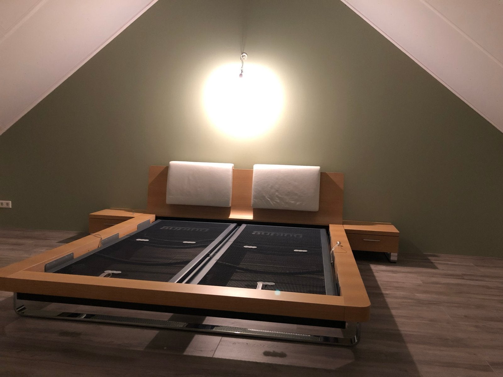 Hulsta bed met verstelbare Auping spiralen, Ophalen, Bruin, Tweepersoons, 180 cm