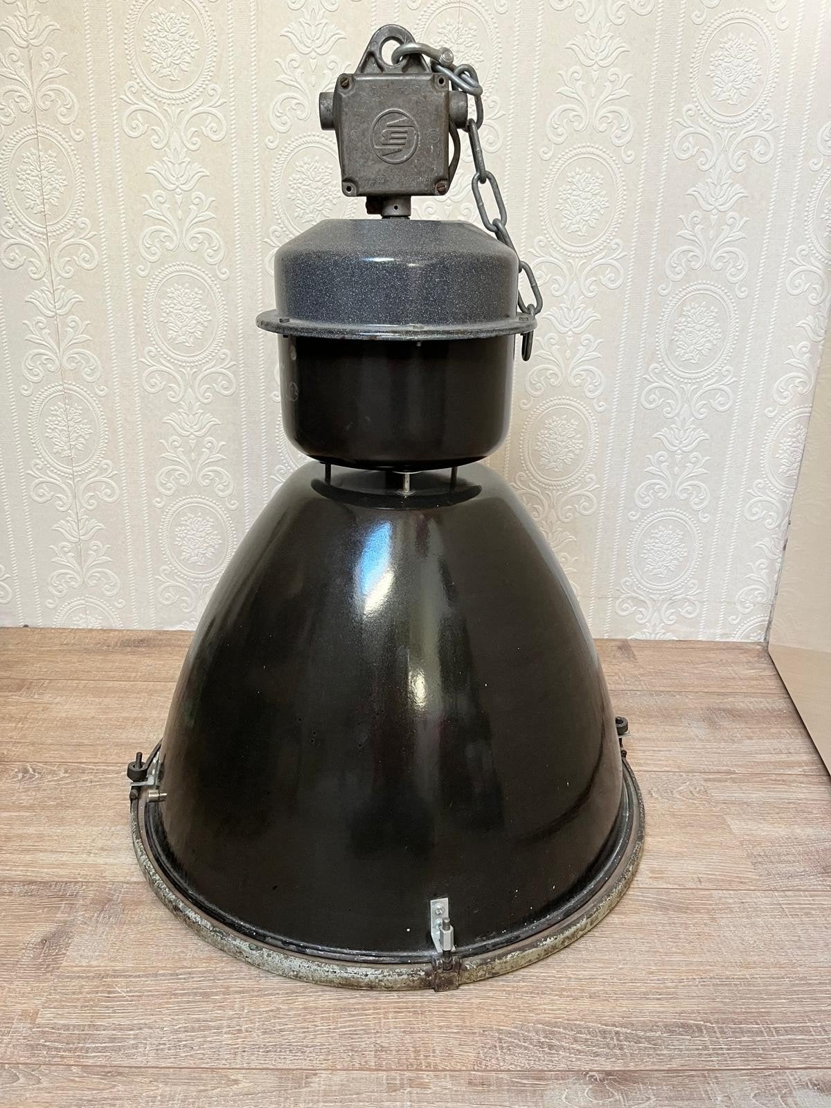 oude grijze  industriële fabrieks hanglamp, Huis en Inrichting, Ophalen