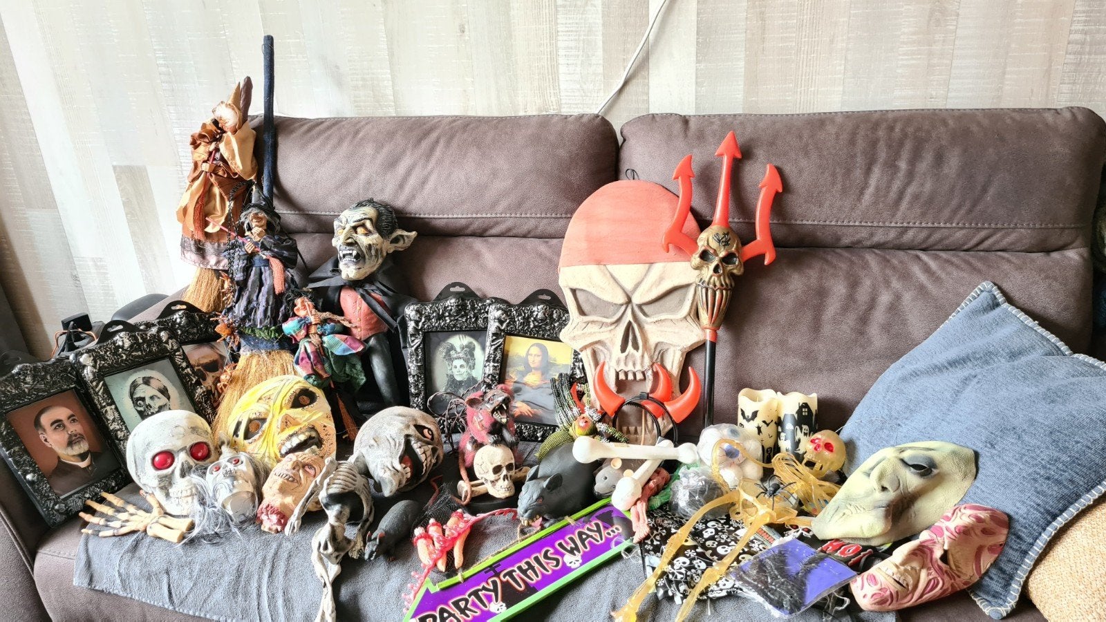 Grote Halloween Decoratie Set - Heksen, Maskers, Skeletten, Ophalen, Gebruikt, Feestartikel, Halloween of Griezel