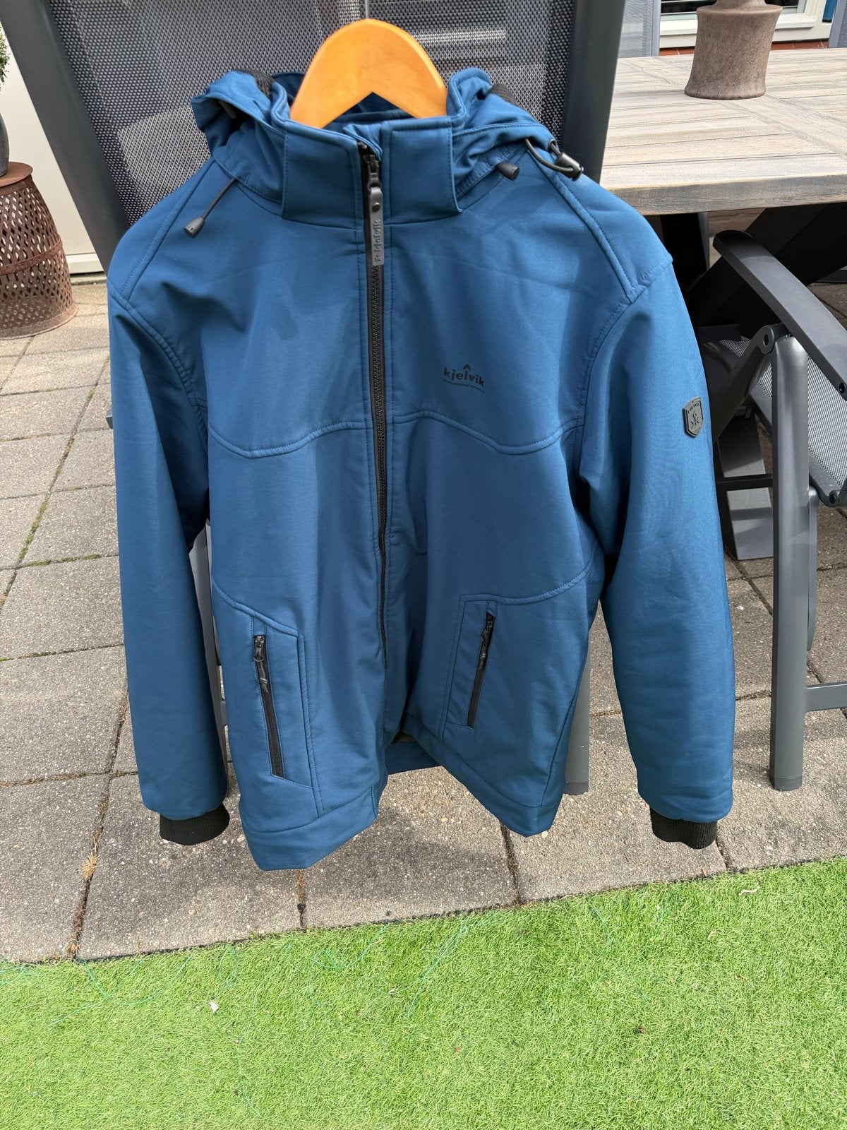 Kjelvik jas maat L - Zo goed als nieuw, Kleding | Heren, Ophalen, Zo goed als nieuw, Maat 52/54 (L), Blauw