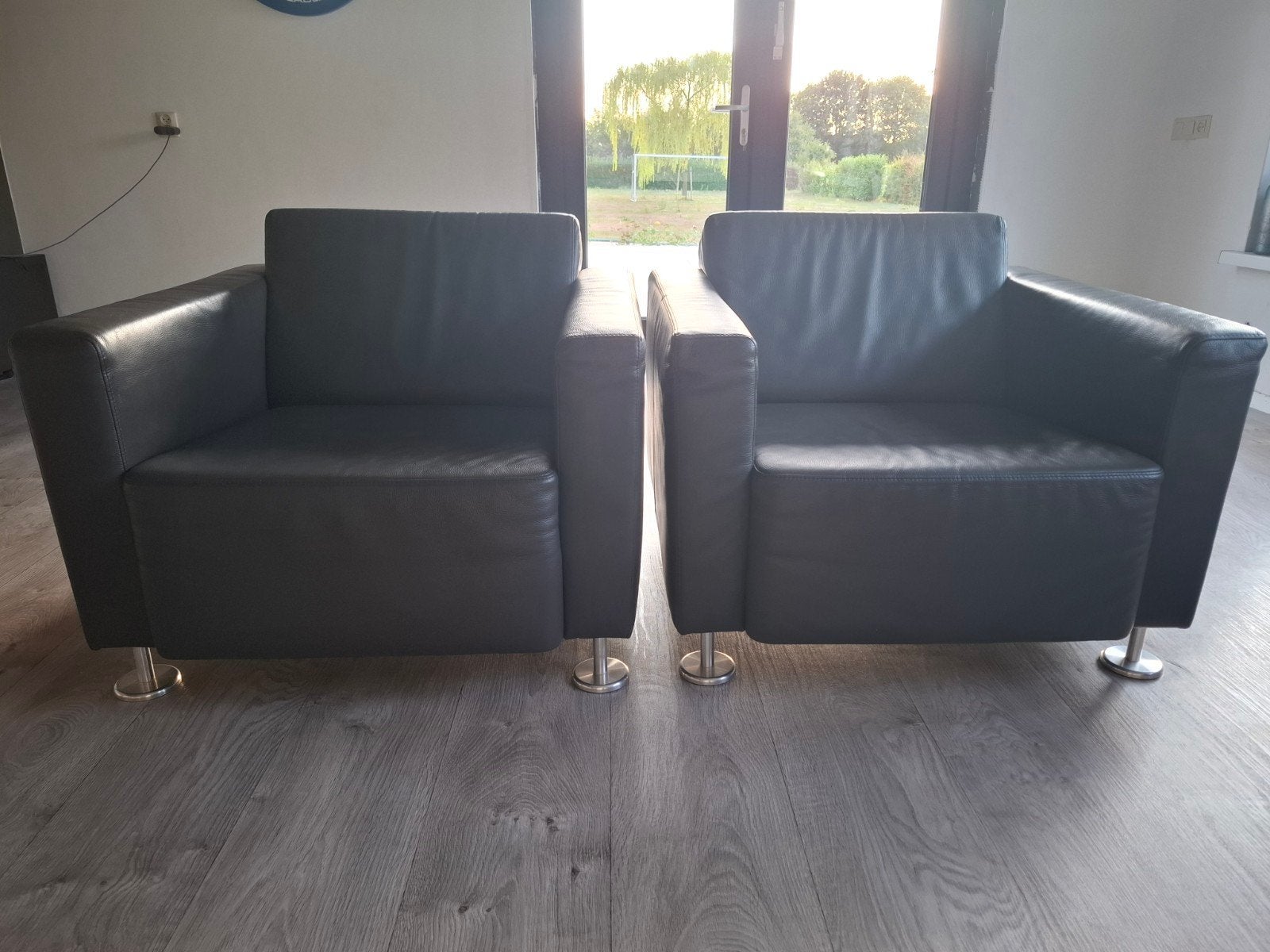 T.E.A.B  Mooie fauteuil grijs leer 2x, Huis en Inrichting, Ophalen, Zo goed als nieuw, 75 tot 100 cm, Leer