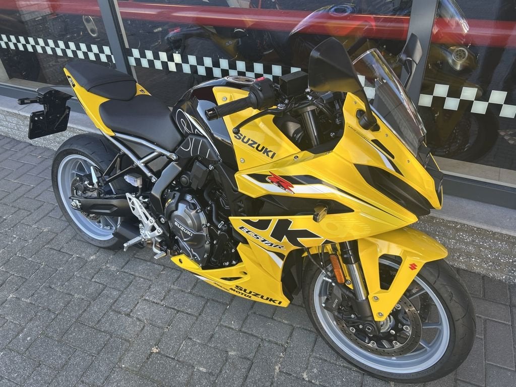SUZUKI GSX-8R 2025, Sport, Gebruikt, Bedrijf