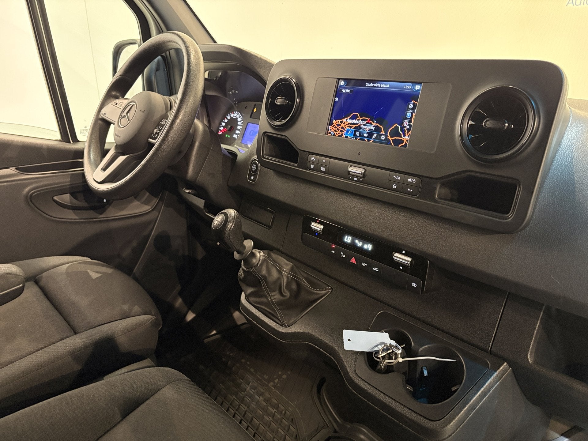 Mercedes-Benz Sprinter 317 CDI L3 Open Laadbak / Trekhaak 3., Gebruikt, 4 cilinders, Met garantie (alle), 7 stoelen