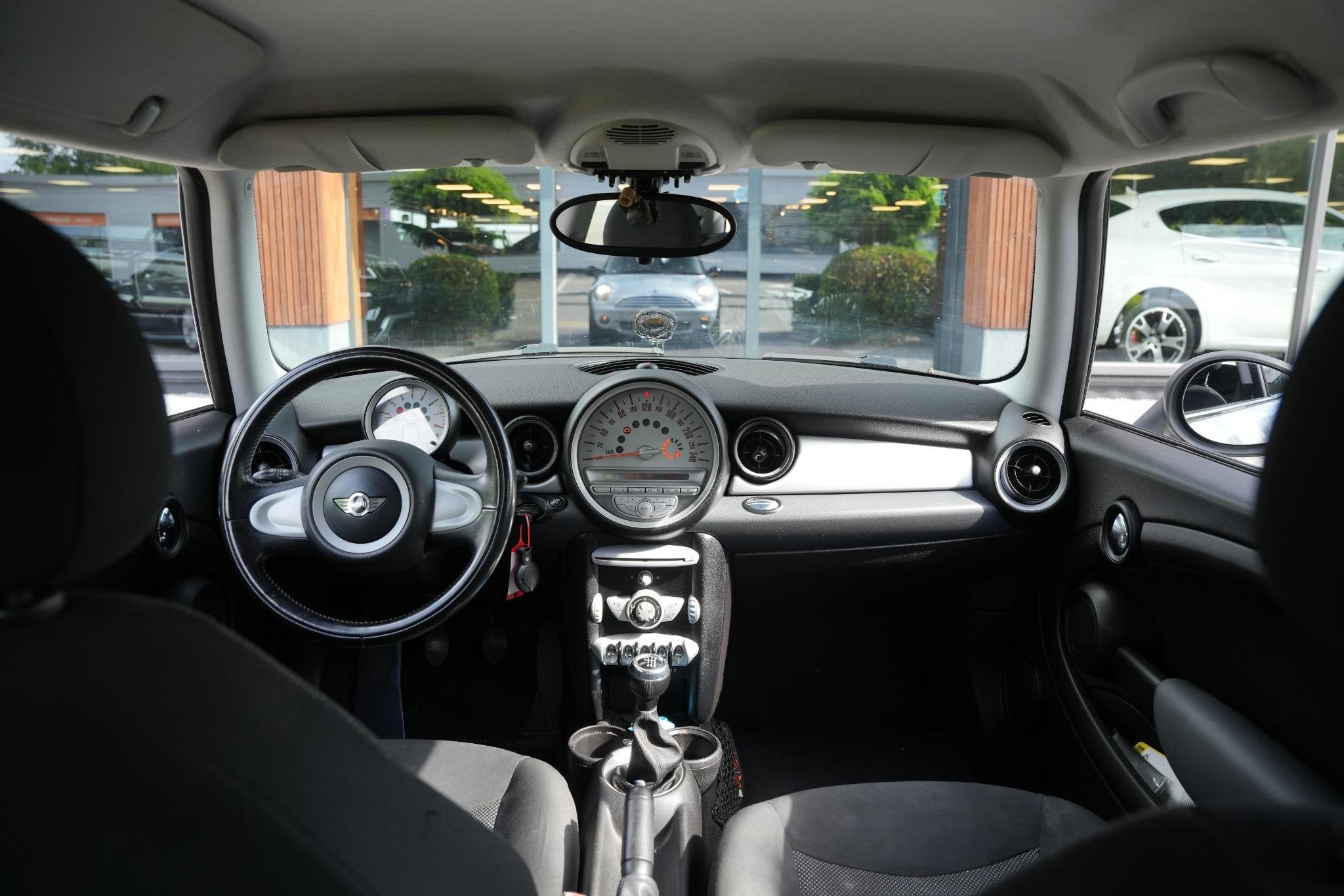 MINI 3-Deurs 1.4 One Airco Radio/CD, Voorwielaandrijving, Stof, Gebruikt, Elektrische ramen