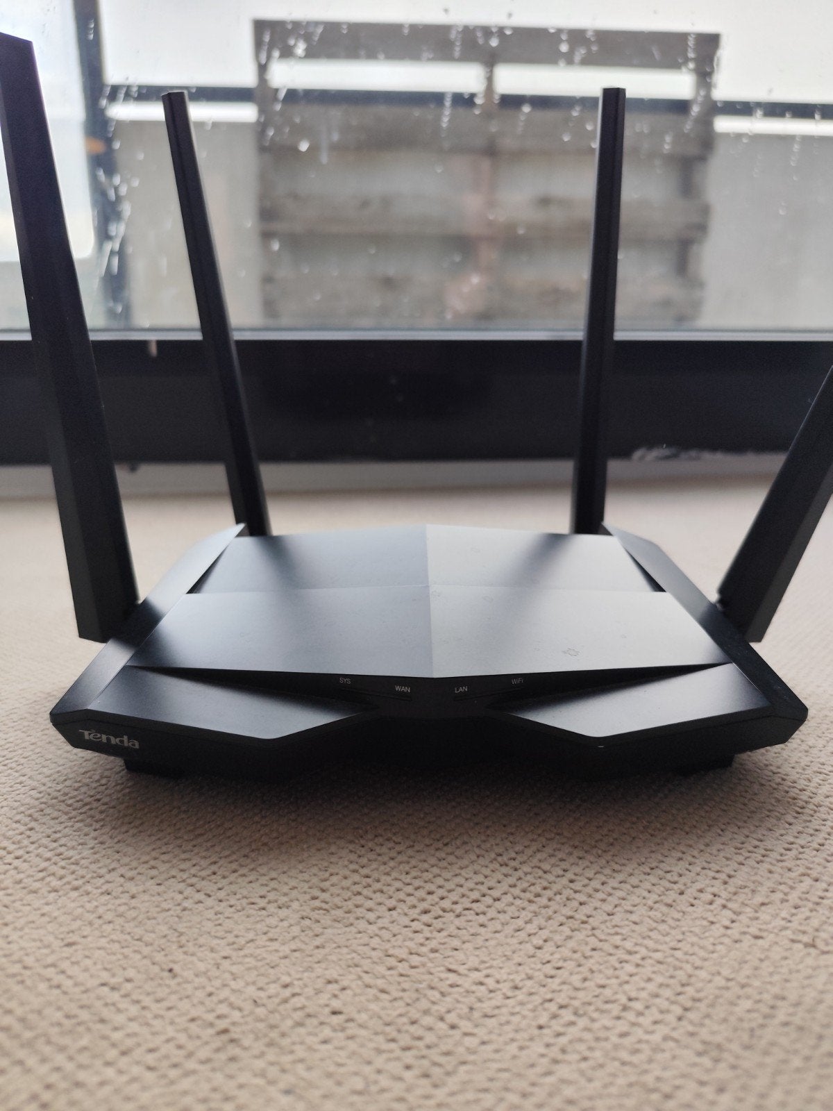 Tenda AC10U AC1200 Gigabit Wi-Fi Router, Ophalen