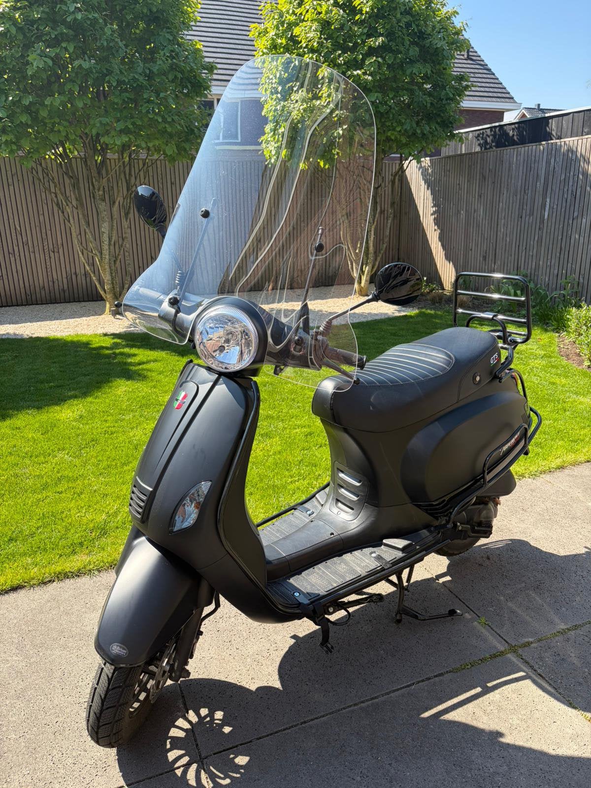 GTS toscana 2026 1000km vespa look. Zgan 1ste eigenaar, Fietsen en Brommers, Scooters | Overige merken, Ophalen, Zo goed als nieuw