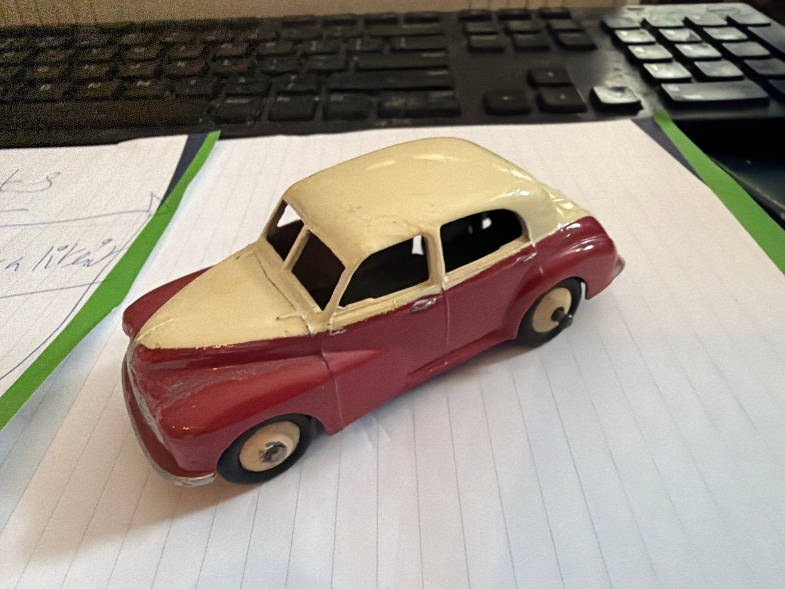 Dinky Toys Morris Oxford Tweekleurig Modelauto, Gebruikt, Auto, Ophalen of Verzenden, Dinky