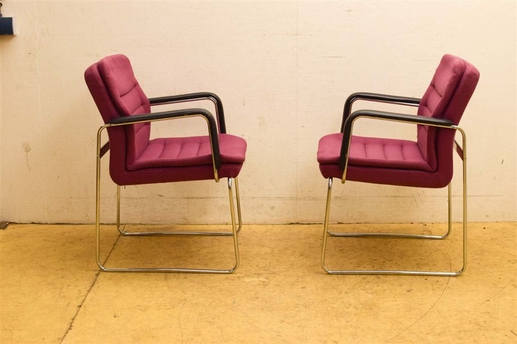 Kinnarps 2 stuks stoelen / Vergaderstoelen 47633, Ophalen of Verzenden, Gebruikt, Zwart, Vijf, Zes of meer stoelen