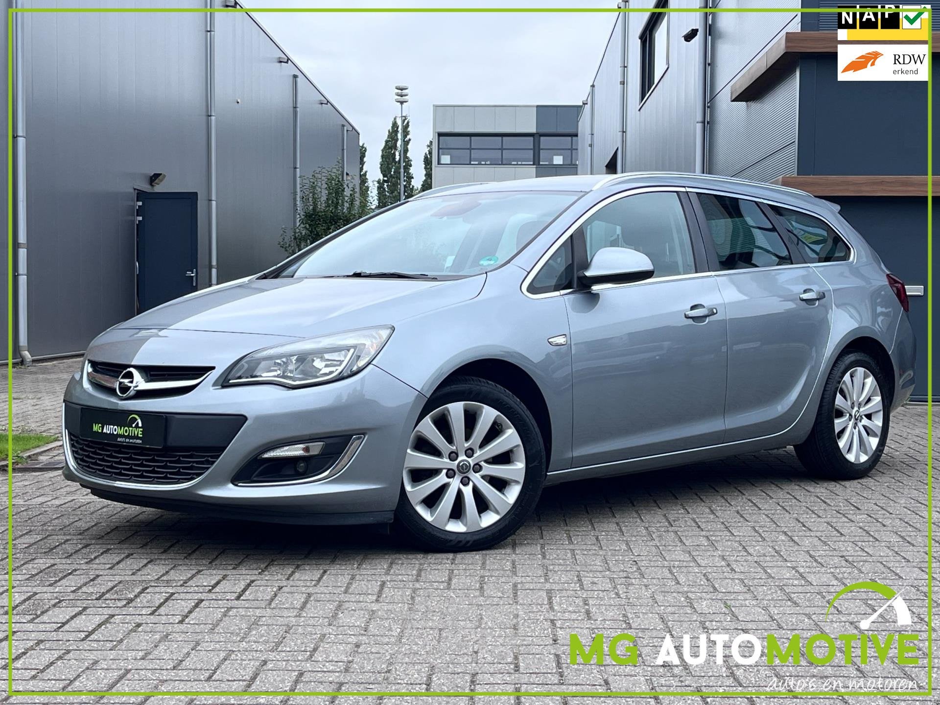 Opel Astra Sports Tourer 1.4 Turbo Sport + | Navi | Half led, Voorwielaandrijving, Dealer onderhouden, Gebruikt, 4 cilinders