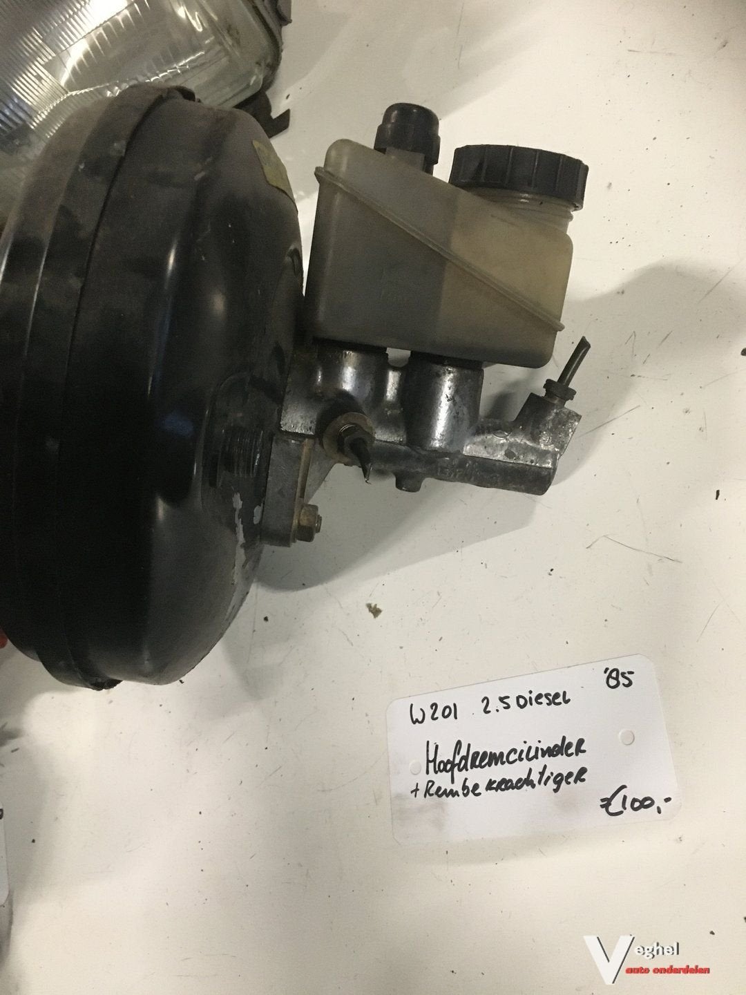 Mercedes W201  2.5 diesel 1985  automaat Rembekrachtiger met, Auto-onderdelen, Gebruikt, -, -, Ophalen of Verzenden