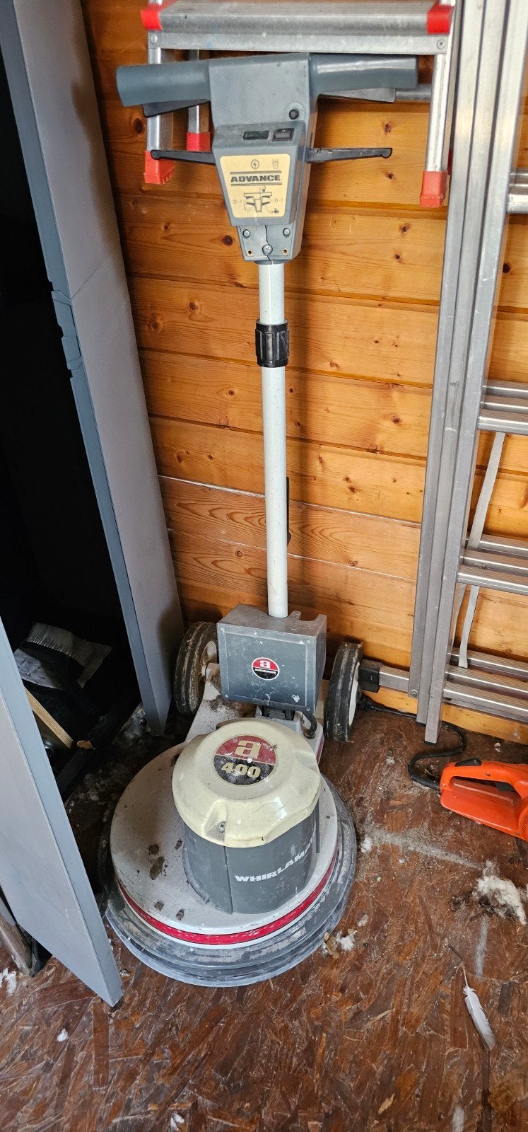 Boenmachine Advance A 400 - Professionele vloerreiniger, Doe-het-zelf en Verbouw, Reinigingsmachines, Ophalen, Schrobmachine
