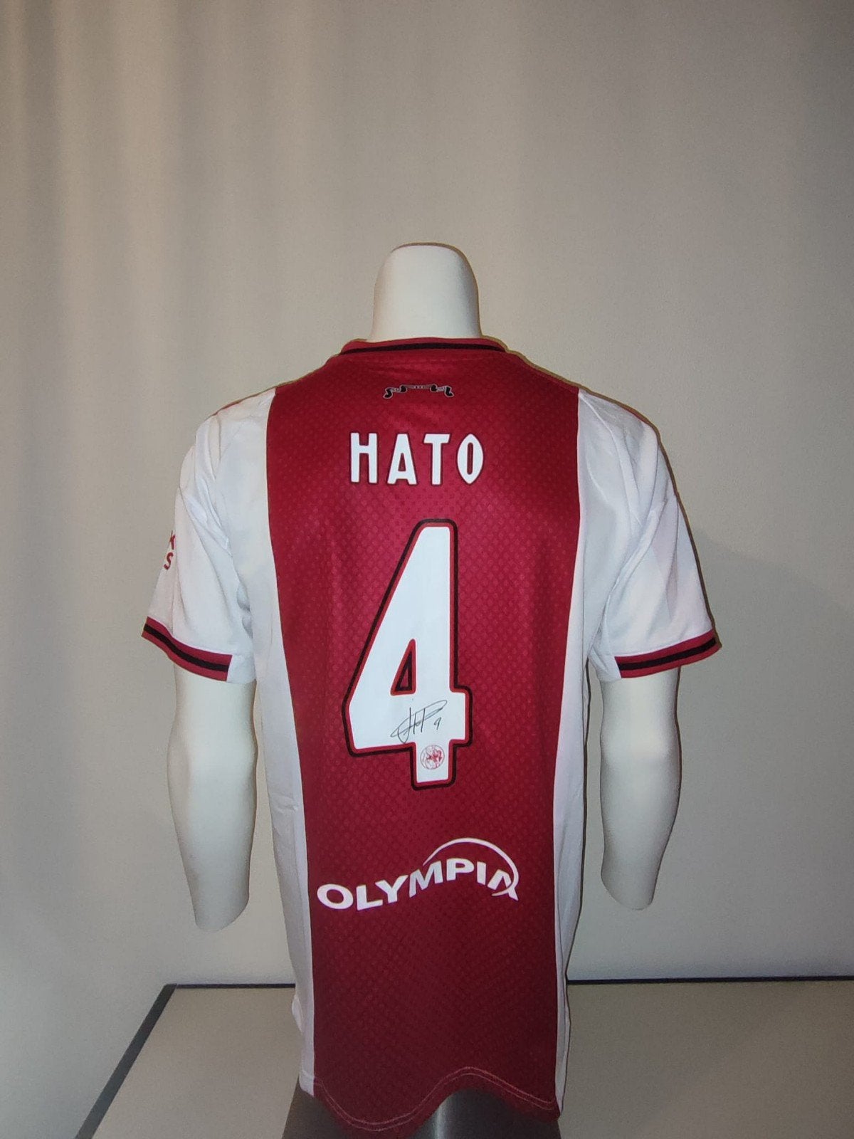 Ajax shirt gesigneerd door Jorrel Hato met coa

Inlijsten te, Ophalen of Verzenden, Nieuw, Ajax, Shirt