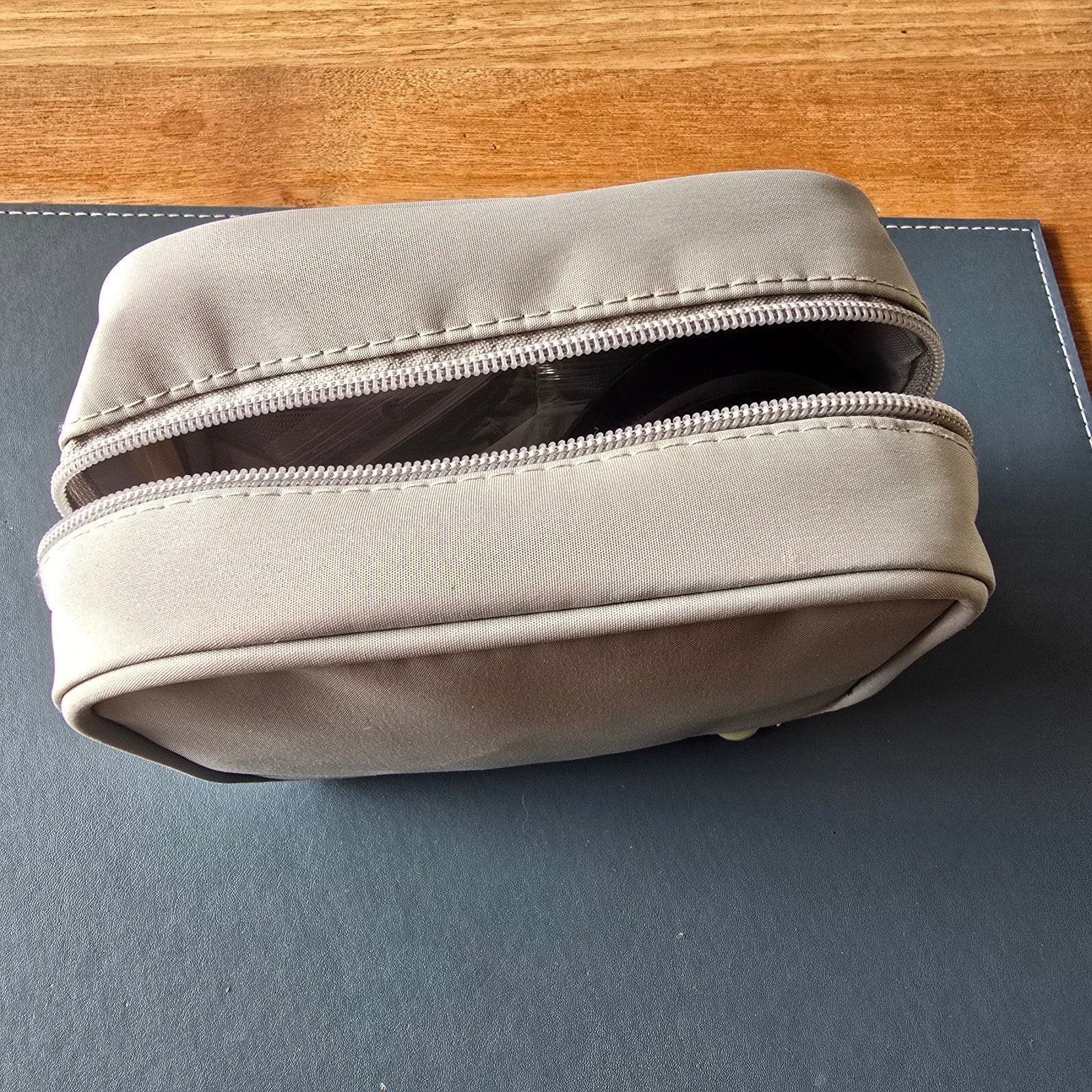 Amplifon Ampli-Connect R4 XQ 13T Hoortoestellen, Diversen, Ophalen of Verzenden, Zo goed als nieuw