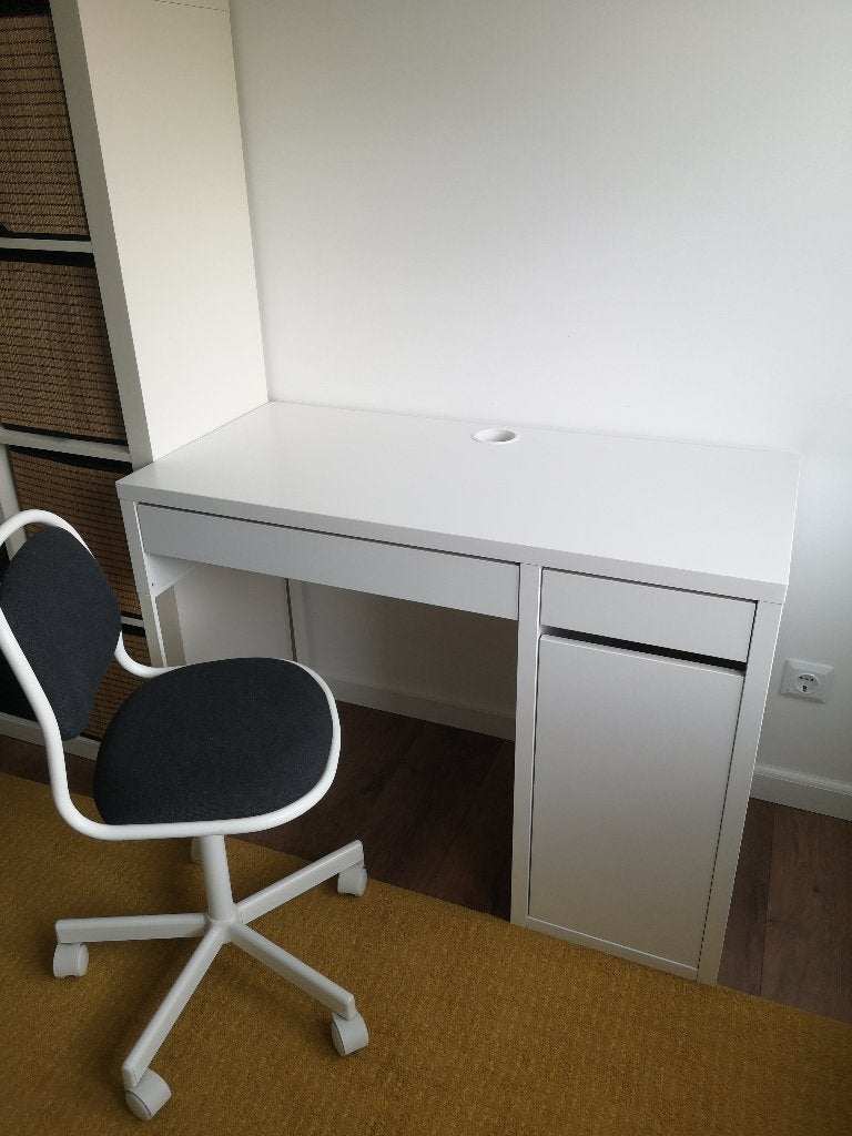 IKEA Micke bureau, Ophalen, Zo goed als nieuw