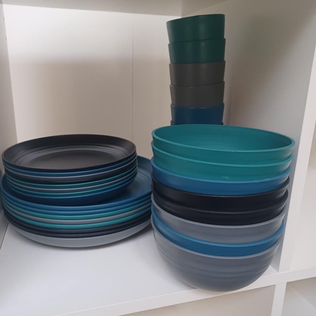 8-delige Camping Servies Set - Diverse Kleuren, Caravans en Kamperen, Kampeeraccessoires, Ophalen of Verzenden, Gebruikt
