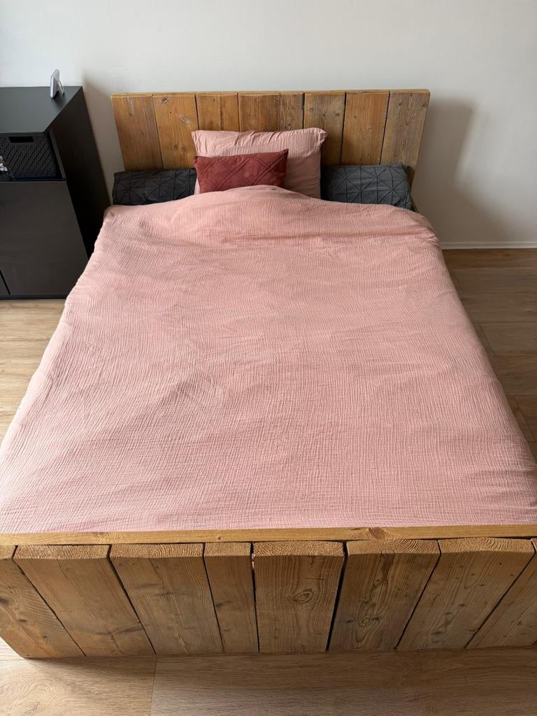 Steigerhouten bed 1.40 ×2.00, Huis en Inrichting, Slaapkamer | Bedden, Ophalen of Verzenden