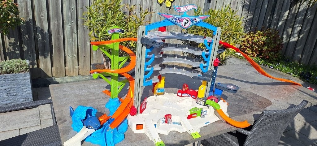Hot wheels supergarage, Ophalen, Racebaan, Zo goed als nieuw, Hot Wheels