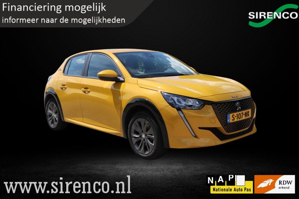 Peugeot e-208 EV Active Pack 50 kWh | 3-fase | stoelverwarmi, Auto's, Gebruikt, Zwart, Met garantie (alle), Geel