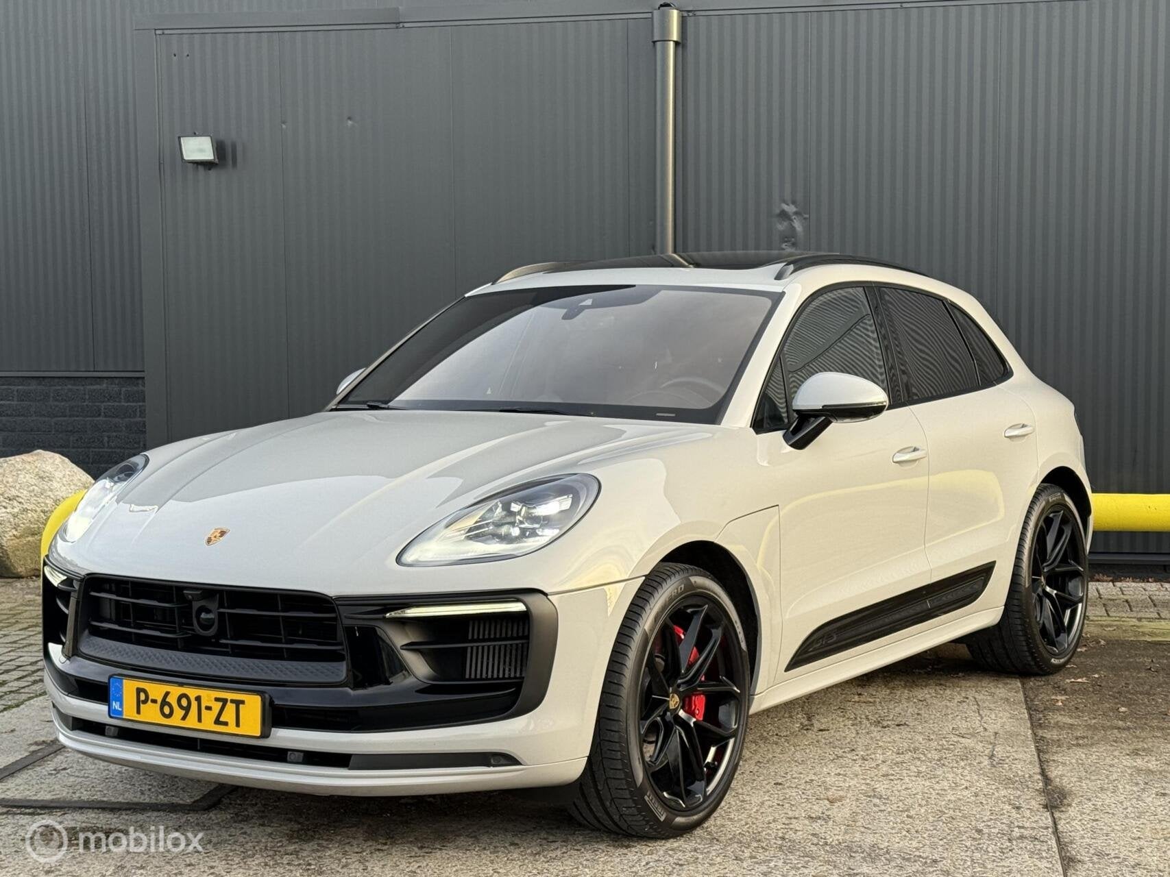 Porsche Macan 2.9 GTS | Sport Chrono | Pano | Luchtvering, Auto's, Automaat, 1935 kg, Gebruikt, Euro 6