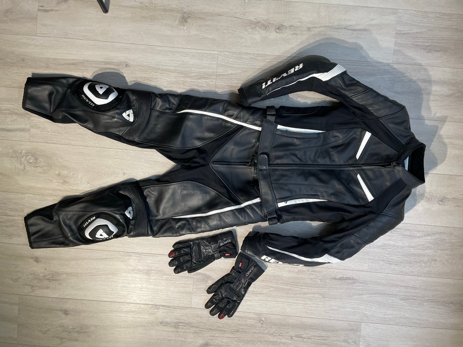 Rev'it! leren combipak (jas en broek) met handschoenen Dane, Ophalen, Tweedehands, Dames, Jas | leer
