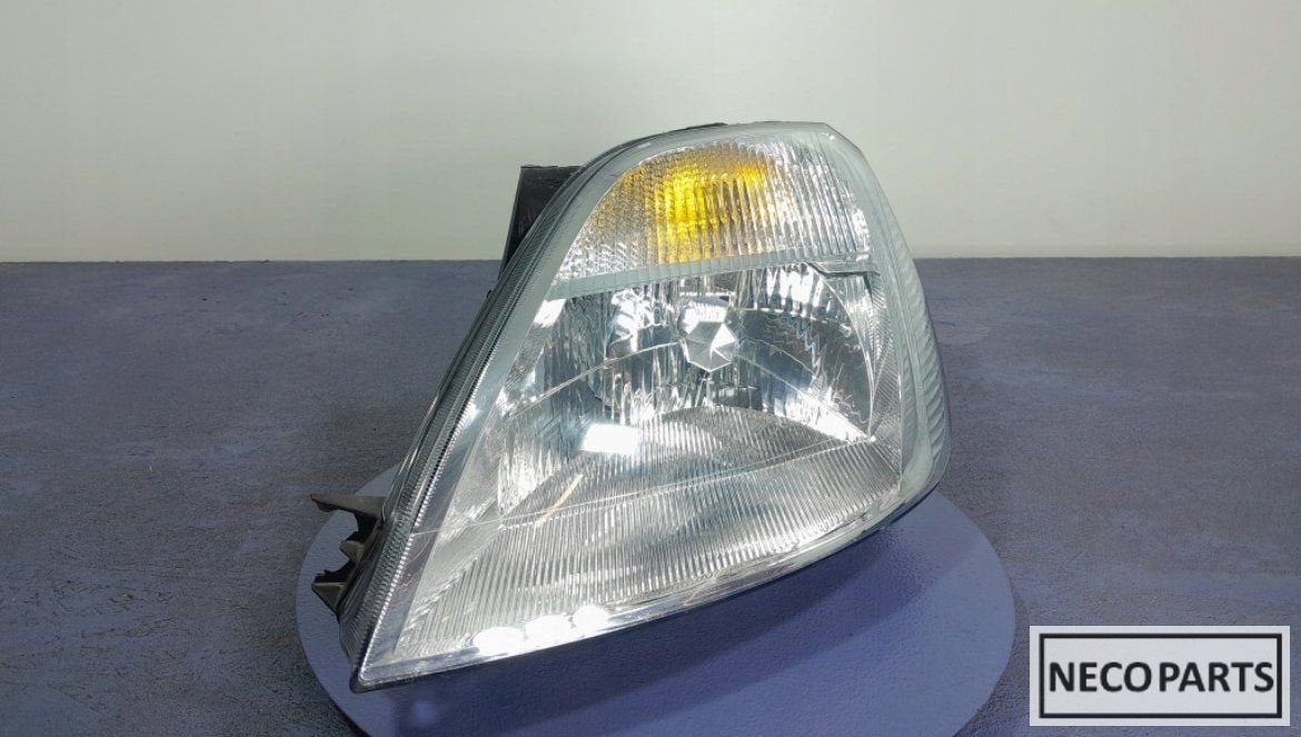 FORD FIESTA MK6 HEADLIGHT LEFT EU 1EF01019701 LEVERBAAR!!, Gebruikt, -, -, Ophalen of Verzenden
