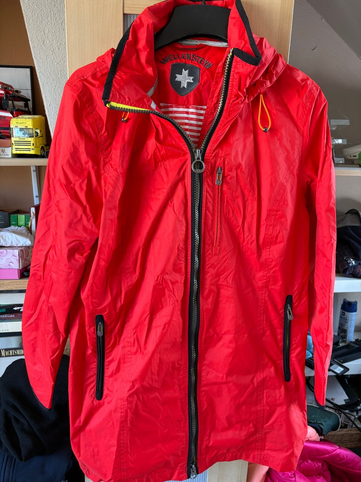 Wellensteyn zomerjas rood, maat XL, Kleding | Dames, Jassen | Zomer, Ophalen of Verzenden, Gedragen, Maat 46/48 (XL) of groter