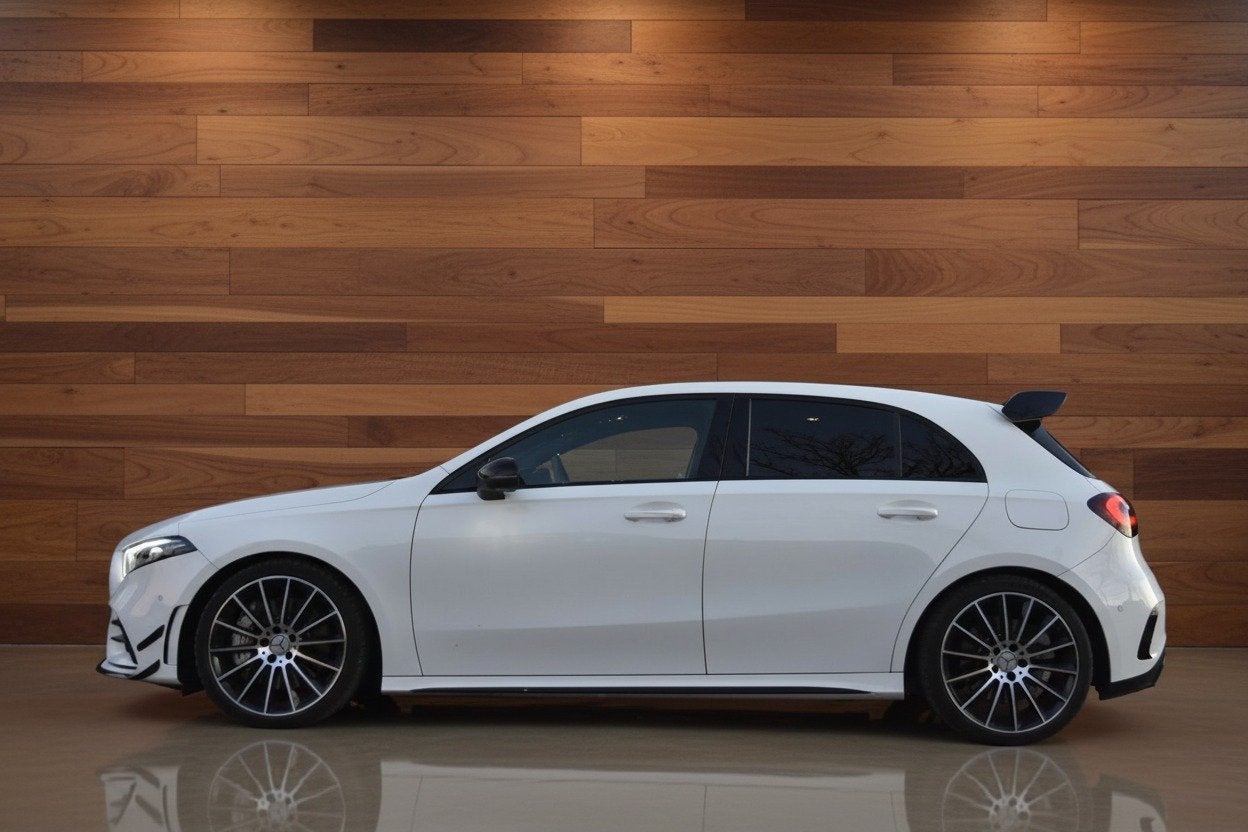 Mercedes-Benz A-Klasse A35 AMG 4MATIC | PANORAMADAK, Auto's, Mercedes-Benz, Automaat, Gebruikt, 4 cilinders, Wit