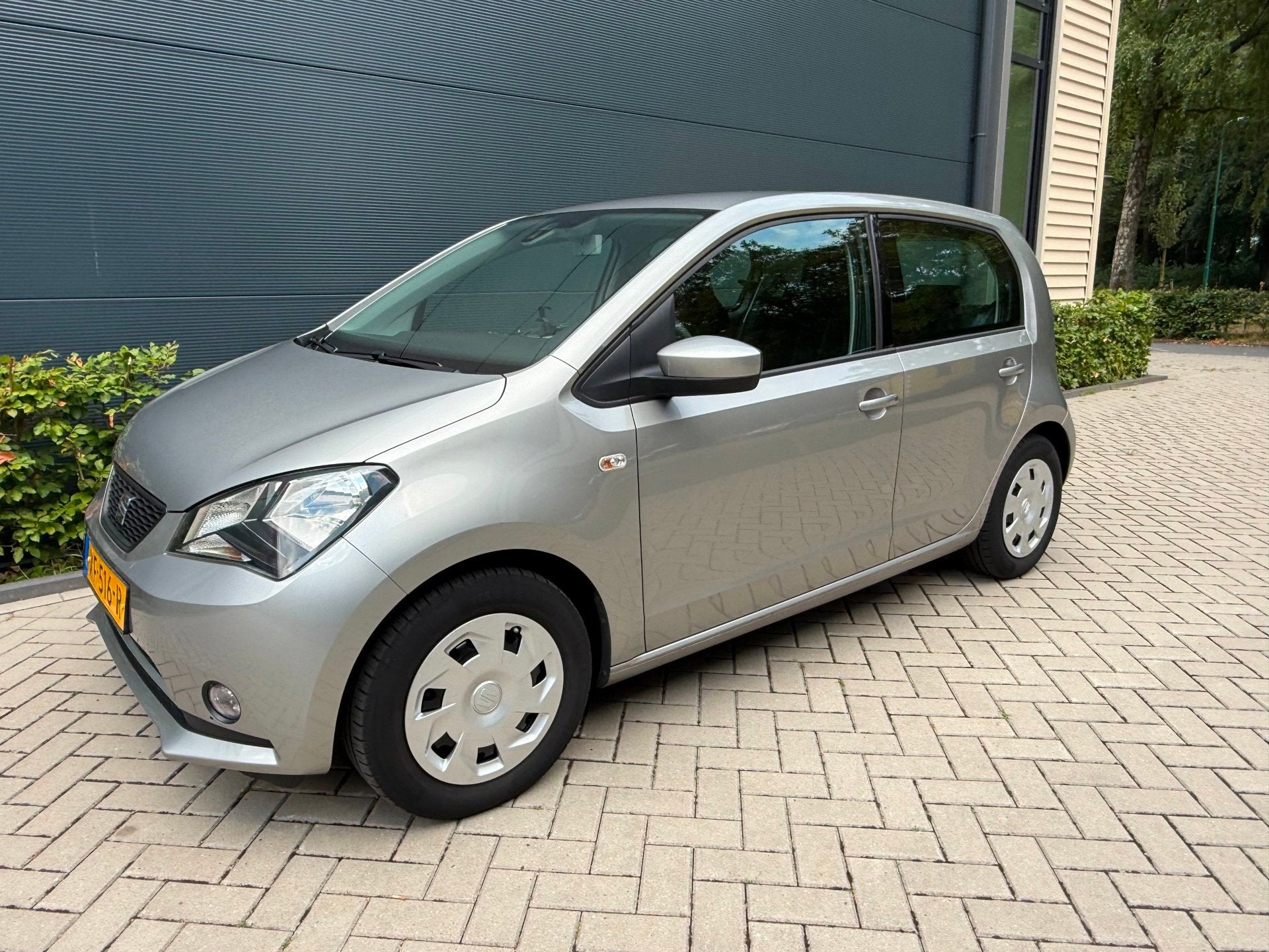 Seat Mii 1.0 Style Intense nieuwstaat 5 deurs, Auto's, Stof, Gebruikt, Euro 6, Mii