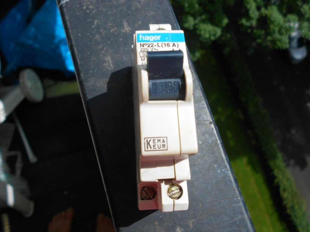 Schakelautomaat Hager 16A traag, 1-polig en 0, gebruikt., Ophalen, Gebruikt, Schakelaar