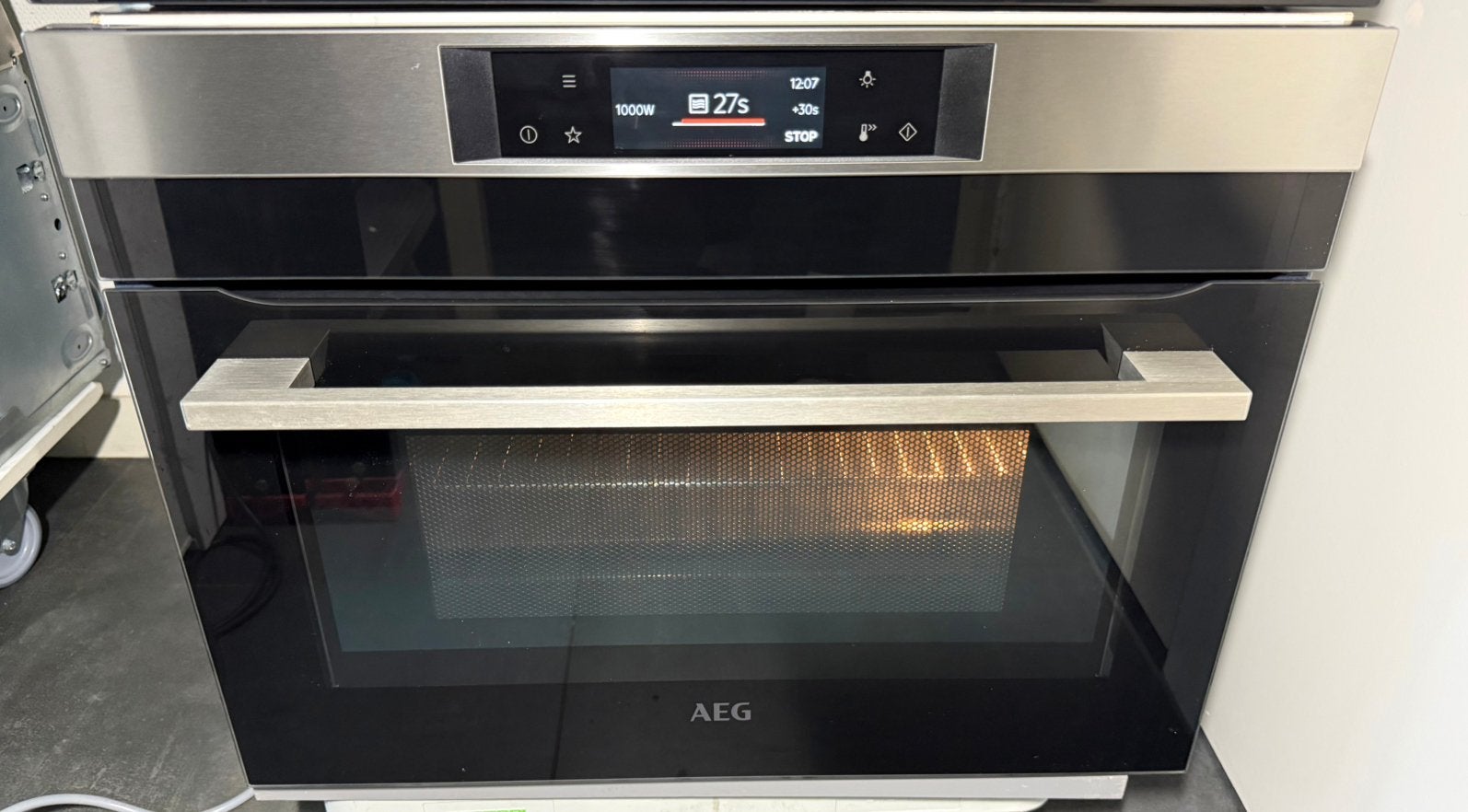 ZGAN AEG inbouw combi oven/ magnetron kmk765080m zwart, Combimagnetron, Crisp, Ophalen of Verzenden, Zo goed als nieuw