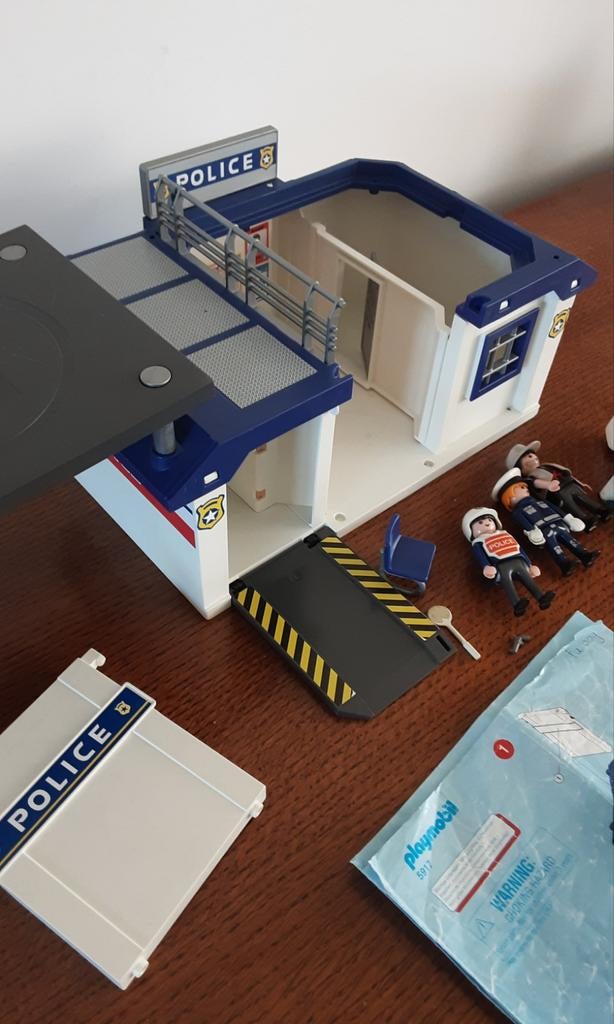 Playmobil Politiebureau 5917, Ophalen of Verzenden, Gebruikt