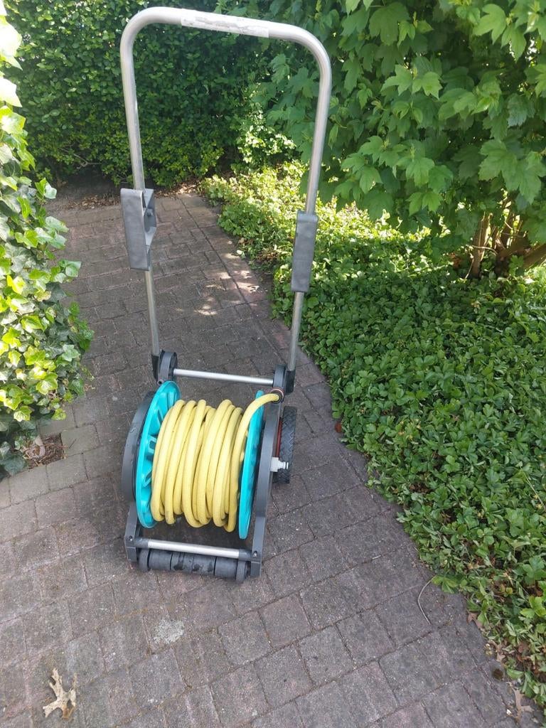 Waterslang op haspel 25 meter - Goede staat, Tuin en Terras, Ophalen, Gebruikt, Tuinslanghaspel