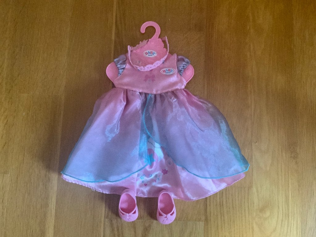 Babyborn kleding; feestoutfit, Ophalen, Zo goed als nieuw, Overige typen