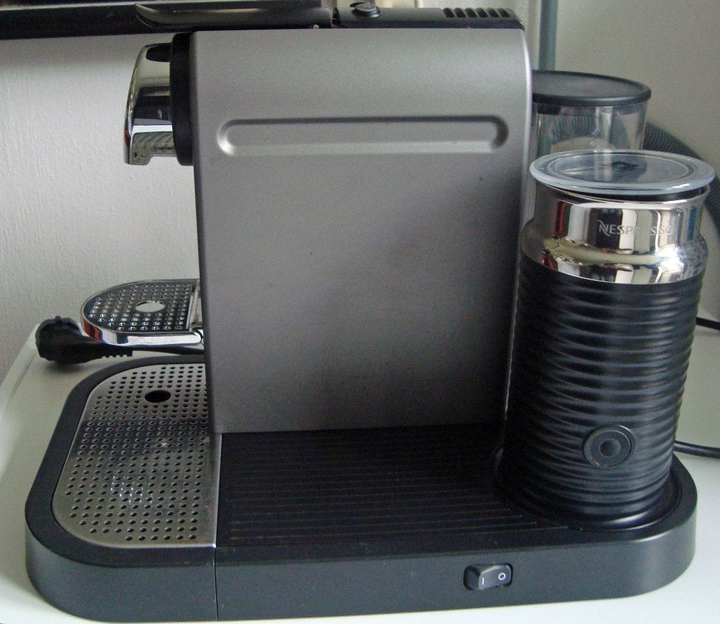 Nespresso Krups CitiZ & Milk 'Titanium', Ophalen, Afneembaar waterreservoir, Koffiemachine, Zo goed als nieuw