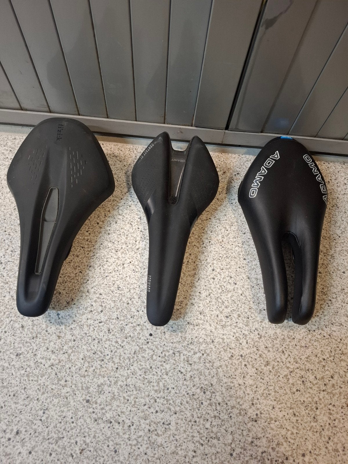 Diverse fietszadels: Fizik en, ISM Adamo (giant verkocht), Ophalen of Verzenden, Gebruikt, Zadel, Fizik, Giant, ISM