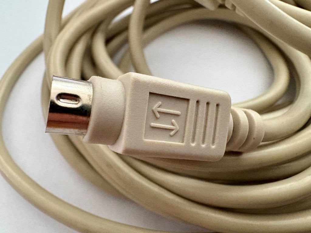 Apple printerport / modemport kabel 1984, Verzenden