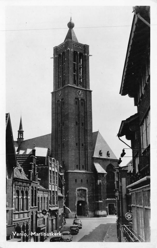 153 Venlo - Martinuskerk, Ophalen of Verzenden, 1940 tot 1960, Ongelopen, Limburg