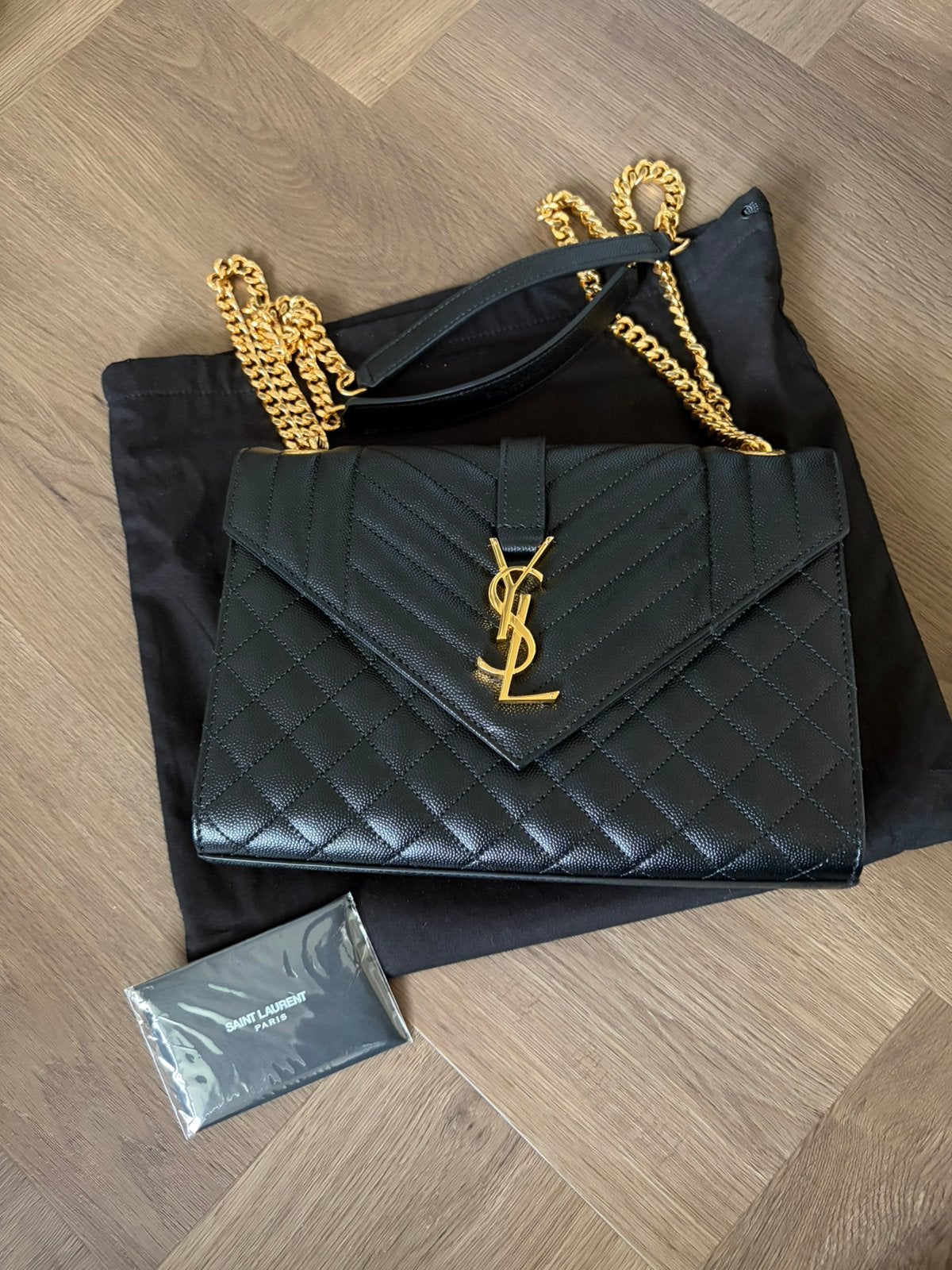 Saint Laurent Enveloppe Medium zwart/goud, Ophalen, Zo goed als nieuw, Zwart