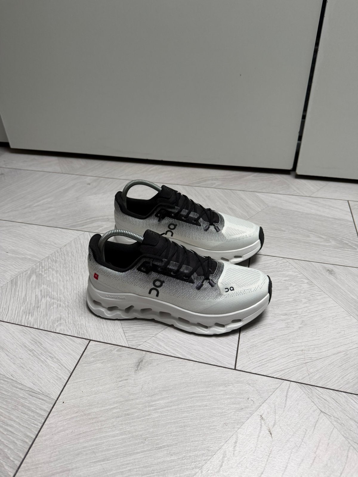 On Cloud sneaker maat 39/40, Kleding | Heren, Ophalen of Verzenden, Nieuw