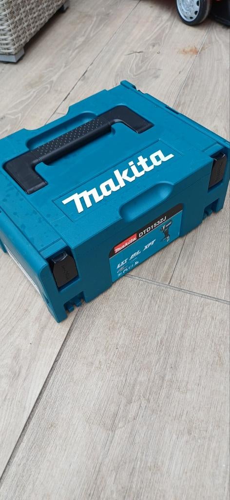 Makita M-Box 2 DTD153ZJ in zeer nette staat, Ophalen of Verzenden, Zo goed als nieuw